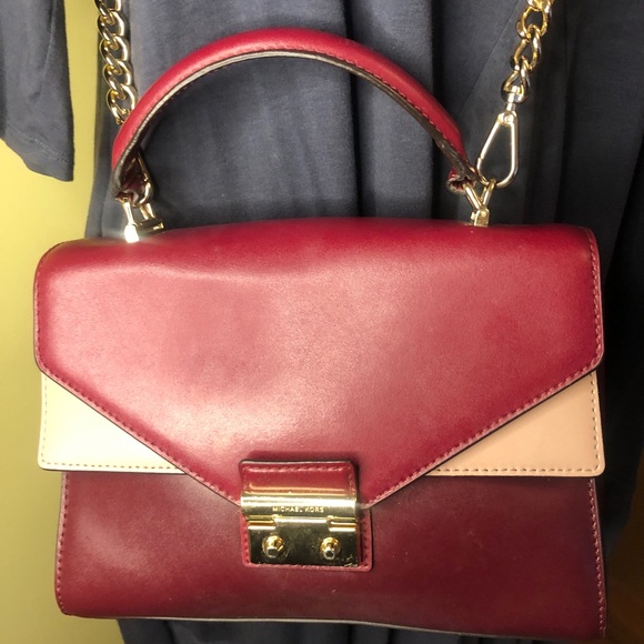 Michael Kors Red and Cream Satchel with Gold Hardware - Picture 4 of 16